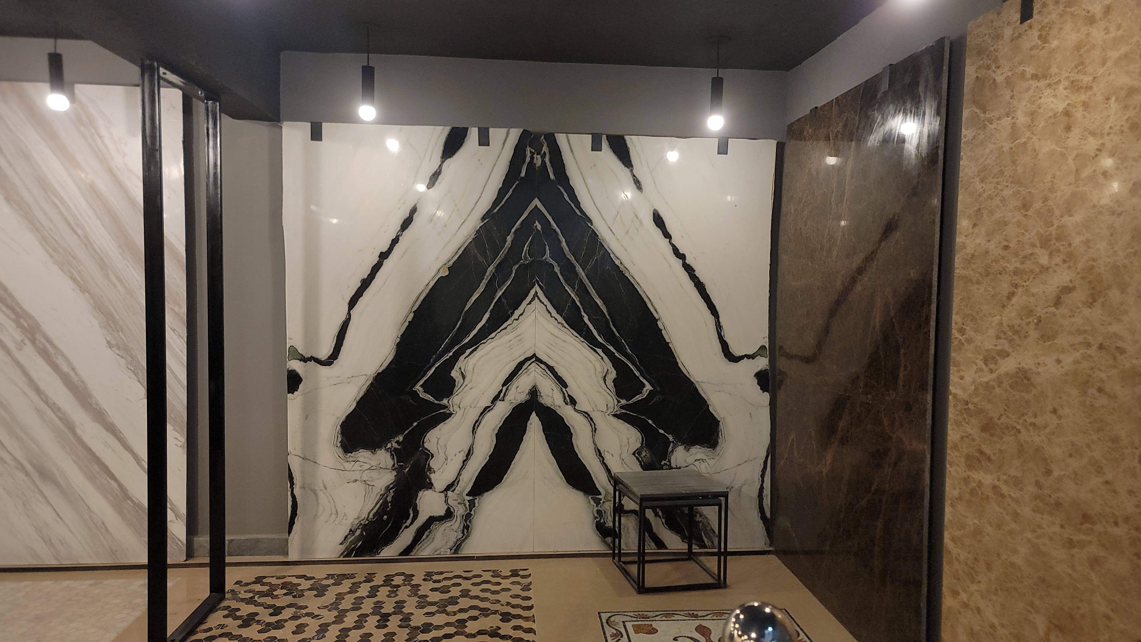IGM Showroom